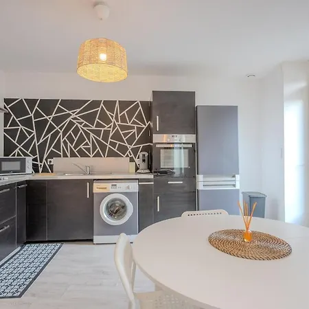 Apartament T2 - Proche Commerce Et Parking Gratuit *
