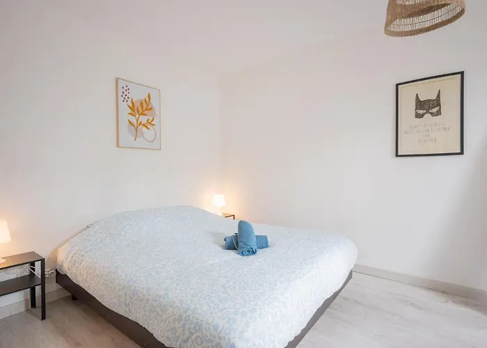 Apartament T2 - Proche Commerce Et Parking Gratuit *